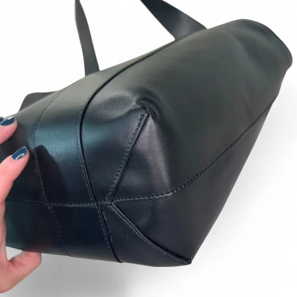 Liselle Kiss Jamie Large Leather Tote Bag - Smooth Black NWT